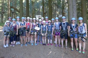 Die Medizinstudenten hatten Spaß im Kletterpark unterstützt von Mesutronic. 